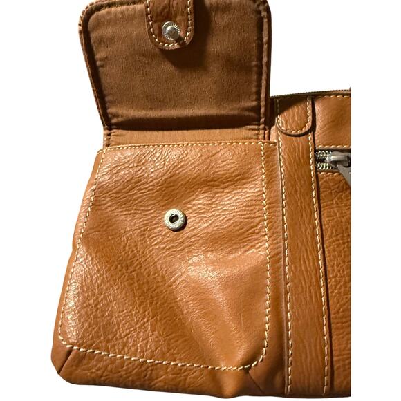 Relic Brand Pebbled Caramel Tan Organizer Crossbody Bag, Built In Card Slots - Picture 6 of 9